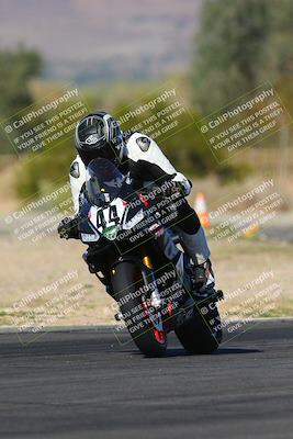media/Nov-06-2023-Moto Forza (Mon) [[ce023d0744]]/3-Intermediate Group/Session 4 (Turns 2 and 1 Exit)/